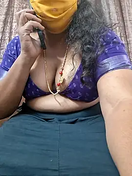 Snapshot of Hot_Sreeja_Tamil chatting on July 7, 2026, 7:23 am Hot Sreeja Tamil online show from July 7, 2026, 7:23 am