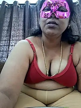 Snapshot of Hot_Sreeja_Tamil chatting on July 16, 2026, 8:09 am Hot Sreeja Tamil online show from July 16, 2026, 8:09 am