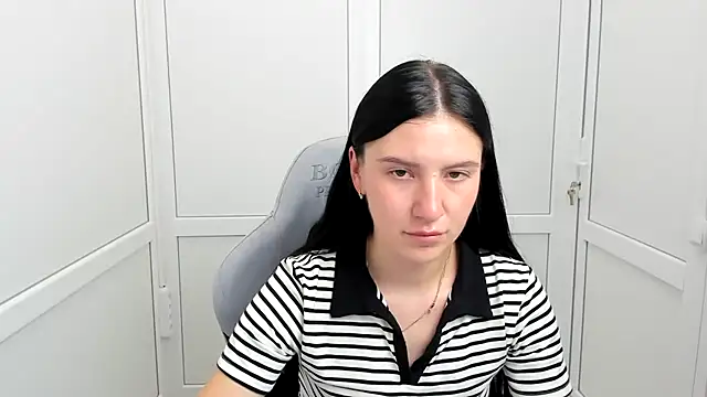 PatteMeoww online show from July 27, 2026, 12:23 pm