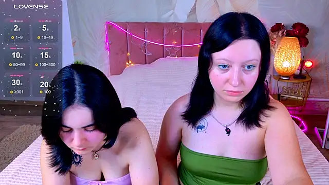 Snapshot of RuthHalll chatting on July 8, 2026, 10:09 am RuthHalll online show from July 8, 2026, 10:09 am