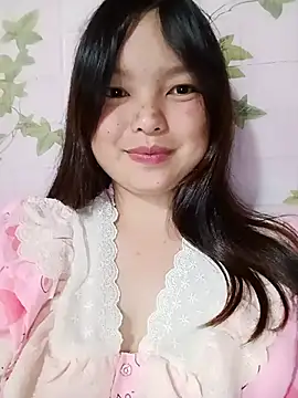 Linna-bae online show from June 30, 2026, 1:56 pm