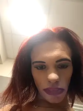 Snapshot of translady19 chatting on June 20, 2026, 2:36 am translady19 online show from June 20, 2026, 2:36 am