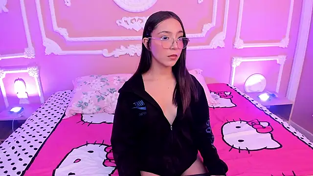 Snapshot of NinaSinclair chatting on June 8, 2026, 11:21 am NinaSinclair online show from June 8, 2026, 11:21 am