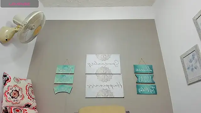 mikaela s3x online show from July 28, 2026, 4:39 pm