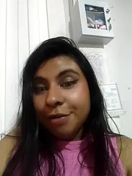 DanniValencia online show from July 3, 2026, 2:29 am