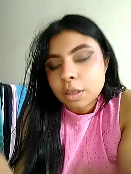 DanniValencia online show from July 17, 2026, 3:18 pm