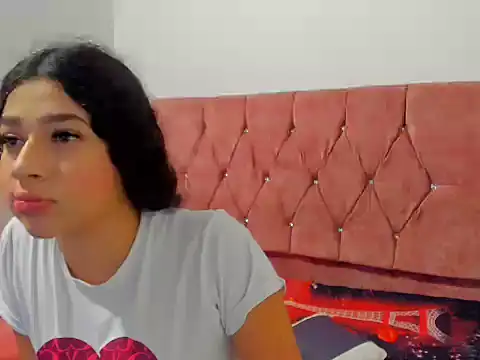 estrella fiery online show from June 5, 2026, 3:46 am