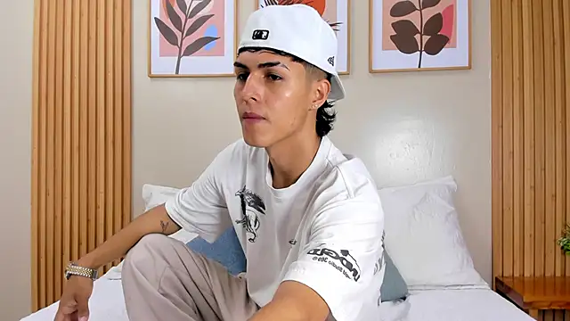 Snapshot of Axel_Mendozaa chatting on June 6, 2026, 9:08 pm Axel Mendozaa online show from June 6, 2026, 9:08 pm