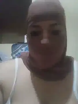 daloua sexy online show from July 8, 2026, 11:20 pm
