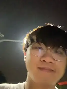 Snapshot of Yang_571 chatting on July 24, 2026, 3:54 pm Yang 571 online show from July 24, 2026, 3:54 pm