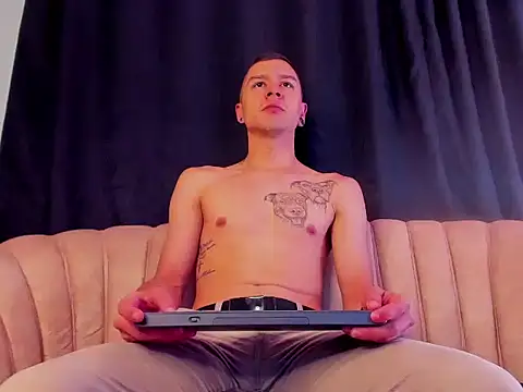 Tayler millers  online show from June 18, 2026, 3:40 am