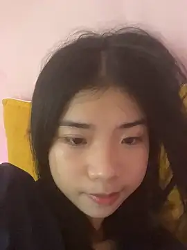 Snapshot of -Kempi- chatting on July 16, 2026, 7:36 am -Kempi- online show from July 16, 2026, 7:36 am