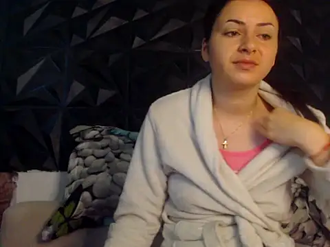 Snapshot of NaughtyRose1 chatting on June 8, 2026, 3:51 am NaughtyRose1 online show from June 8, 2026, 3:51 am