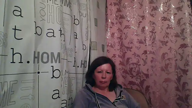 Snapshot of Schastlivaya43 chatting on June 8, 2026, 7:58 pm Schastlivaya43 online show from June 8, 2026, 7:58 pm