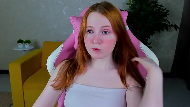 Snapshot of ari-kittyy chatting on June 10, 2026, 7:07 am ari-kittyy online show from June 10, 2026, 7:07 am