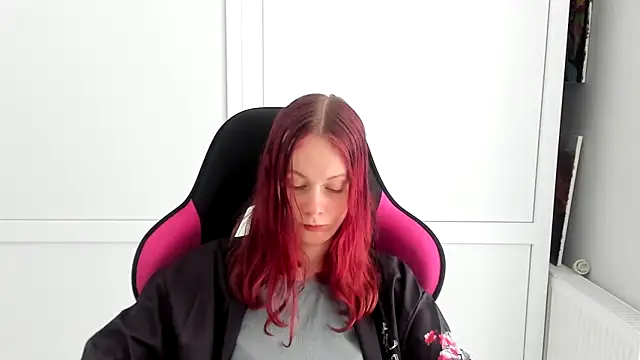 Snapshot of Skylar_spring chatting on June 9, 2026, 6:14 am Skylar spring online show from June 9, 2026, 6:14 am