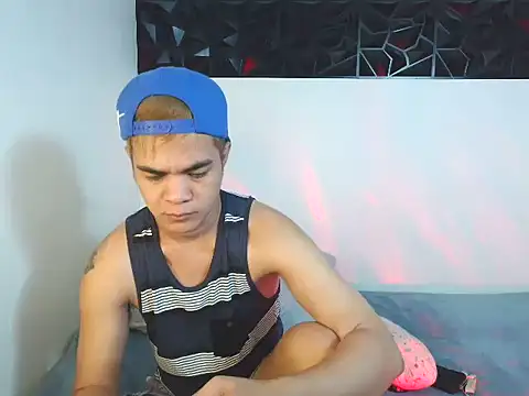 Snapshot of yourmikexxx chatting on June 9, 2026, 7:58 pm yourmikexxx online show from June 9, 2026, 7:58 pm