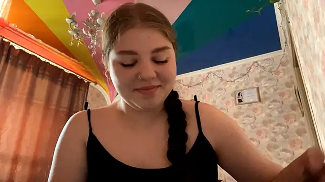 JackiStifflemire online show from June 5, 2026, 2:23 pm