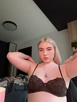 pinkandpeach online show from June 4, 2026, 3:51 pm