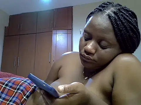 Snapshot of biganni_ chatting on July 1, 2026, 3:01 pm biganni online show from July 1, 2026, 3:01 pm
