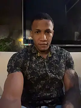 Snapshot of LoganVarela chatting on July 3, 2026, 10:54 am LoganVarela online show from July 3, 2026, 10:54 am