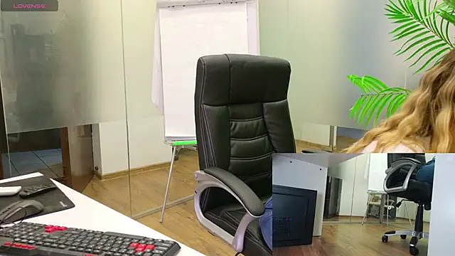 BabesGoWild online show from January 21, 2025, 9:04 pm