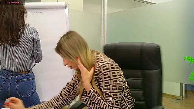 BabesGoWild online show from February 19, 2025, 5:16 am