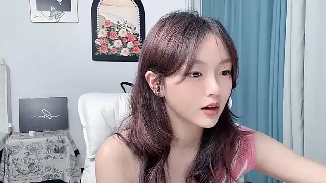 wenwen8888 online show from June 17, 2026, 3:24 pm