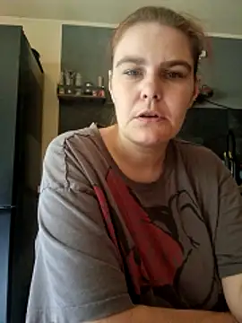 Snapshot of GoldenWifee chatting on June 10, 2026, 5:07 am GoldenWifee online show from June 10, 2026, 5:07 am