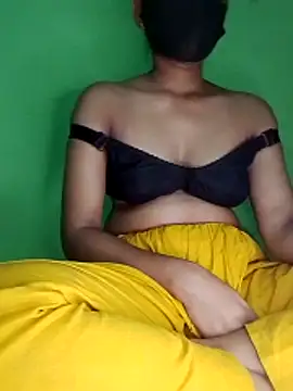 Snapshot of Marineii chatting on June 10, 2026, 5:34 pm Marineii online show from June 10, 2026, 5:34 pm