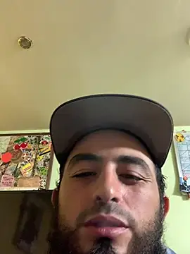 Snapshot of urratherme chatting on June 27, 2026, 5:01 am urratherme online show from June 27, 2026, 5:01 am