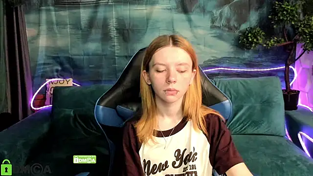 CarolInWonderland online show from July 1, 2026, 6:59 am