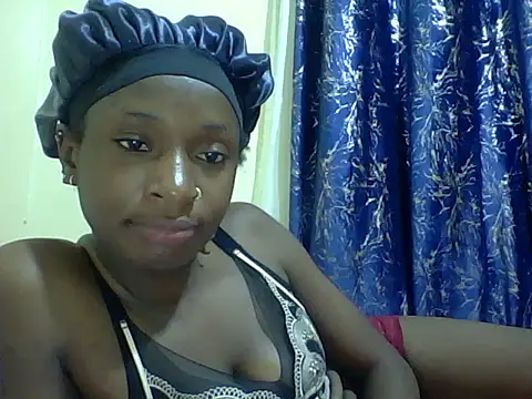 Snapshot of blackfox_ebonny chatting on June 8, 2026, 5:19 am blackfox ebonny online show from June 8, 2026, 5:19 am