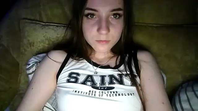 PollySecrettt online show from June 24, 2026, 11:37 pm
