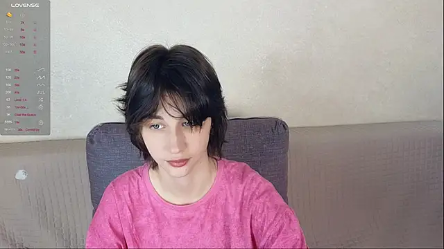 Carolina Lu online show from June 8, 2026, 3:18 am