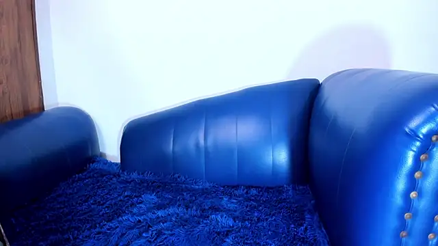 littlecum18 online show from July 27, 2026, 1:40 pm