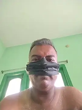 Snapshot of daddys_small_dick chatting on June 8, 2026, 4:24 am daddys small dick online show from June 8, 2026, 4:24 am