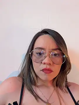 Snapshot of Emma_Jonas chatting on June 16, 2026, 7:49 pm Emma Jonas online show from June 16, 2026, 7:49 pm