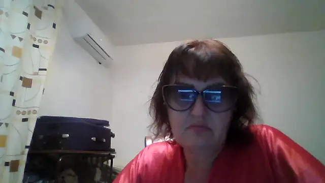 ErikaXShine online show from June 20, 2026, 8:22 pm