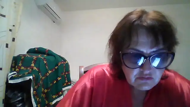 ErikaXShine online show from June 26, 2026, 8:13 pm