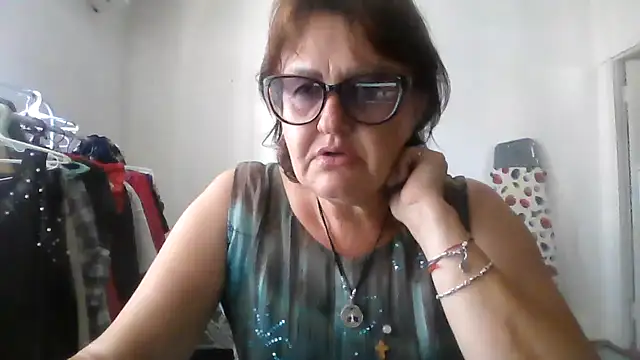 ErikaXShine online show from July 24, 2026, 12:25 pm