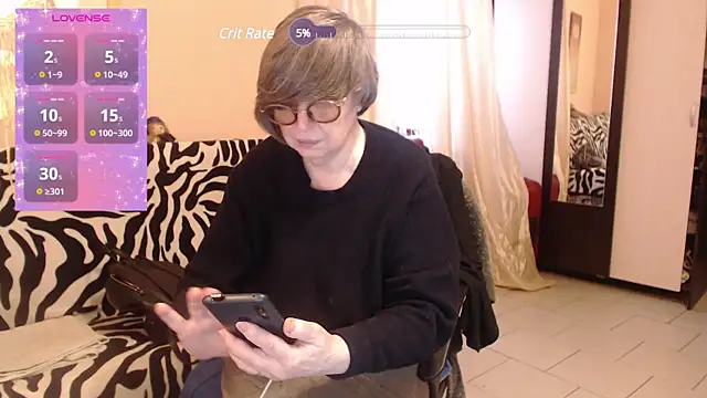 Sharon Amore online show from March 11, 2025, 1:56 pm