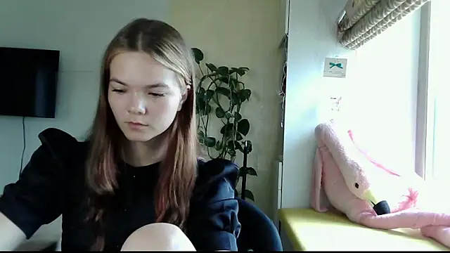 Snapshot of AvrilGillig chatting on July 19, 2026, 9:46 am AvrilGillig online show from July 19, 2026, 9:46 am