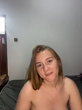 Snapshot of FlirtySophiaa chatting on June 19, 2026, 6:56 pm FlirtySophiaa online show from June 19, 2026, 6:56 pm