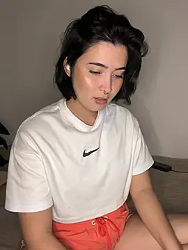Snapshot of sweetchloe__ chatting on July 2, 2026, 3:51 pm sweetchloe online show from July 2, 2026, 3:51 pm