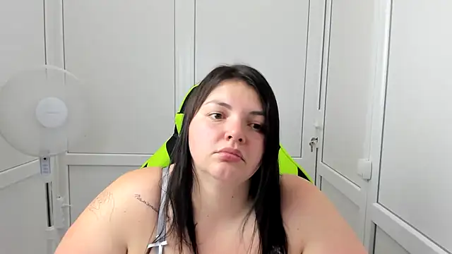 Snapshot of MargaretDark chatting on June 26, 2026, 12:42 pm MargaretDark online show from June 26, 2026, 12:42 pm