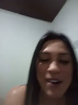 Snapshot of Milabri chatting on June 26, 2026, 3:11 am Milabri online show from June 26, 2026, 3:11 am
