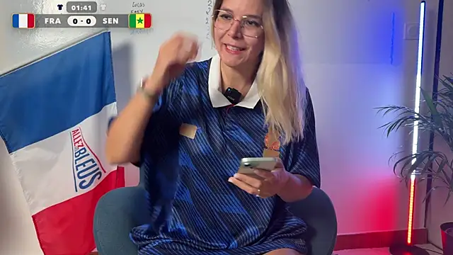 Snapshot of Emy-Lana chatting on June 16, 2026, 7:05 pm Emy-Lana online show from June 16, 2026, 7:05 pm