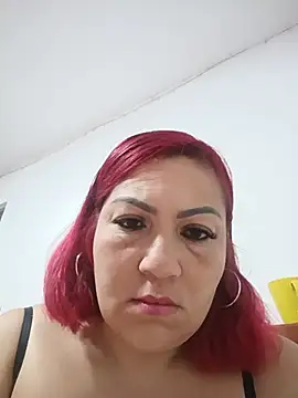 Snapshot of Agata_Traviesa chatting on June 22, 2026, 12:02 pm Agata Traviesa online show from June 22, 2026, 12:02 pm