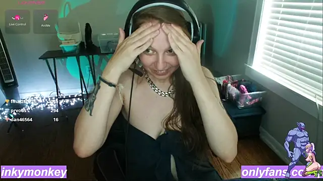 Snapshot of Victoria_Finally chatting on July 31, 2026, 5:01 pm Victoria Finally online show from July 31, 2026, 5:01 pm